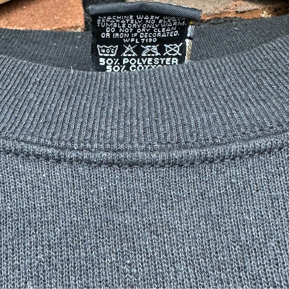 VINTAGE Hawaii 80s Pullover Crewneck Sweatshirt Black All Over Print - Picture 4 of 6